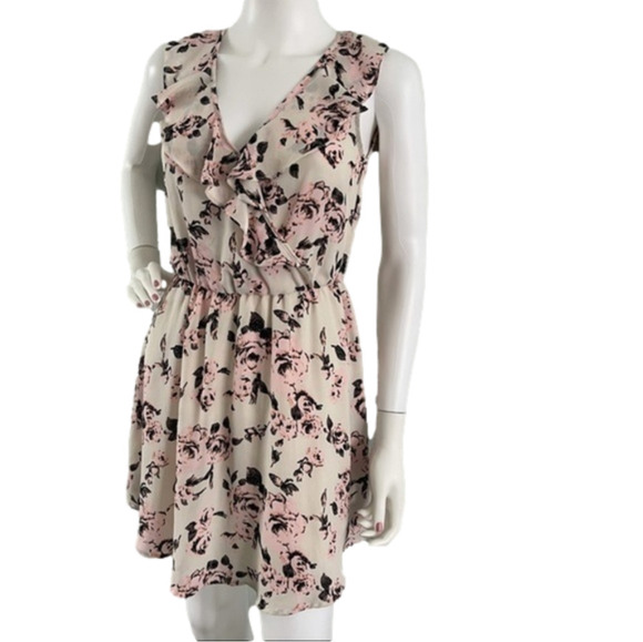 Like New Retail $159 Lush Dress Pink & Cream Floral With Ruffles Lightweight - Picture 4 of 7
